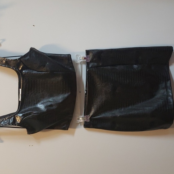 Olive + Oak Two Piece Black Alligator Skin Print Skirt and Crop Top Set, Small - Picture 1 of 8